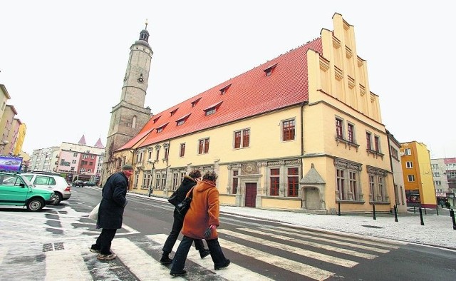 Zabytkowy ratusz po odrestaurowaniu należy do najpiękniejszych w regionie