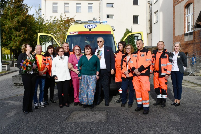 Nowa karetka w wolsztyńskim szpitalu. Dziś odbyło się jej oficjalne przekazanie 