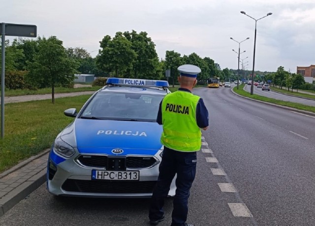 Policjanci z Włocławka zatrzymali także trzem kierowcom prawo jazdy na okres 3 miesięcy za zbyt szybką jazdę w obszarze zabudowanym