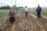 DROGA W ROZAJNACH. Zbudowali kanalizację, ale zniszczyli drogę! [FOTO]