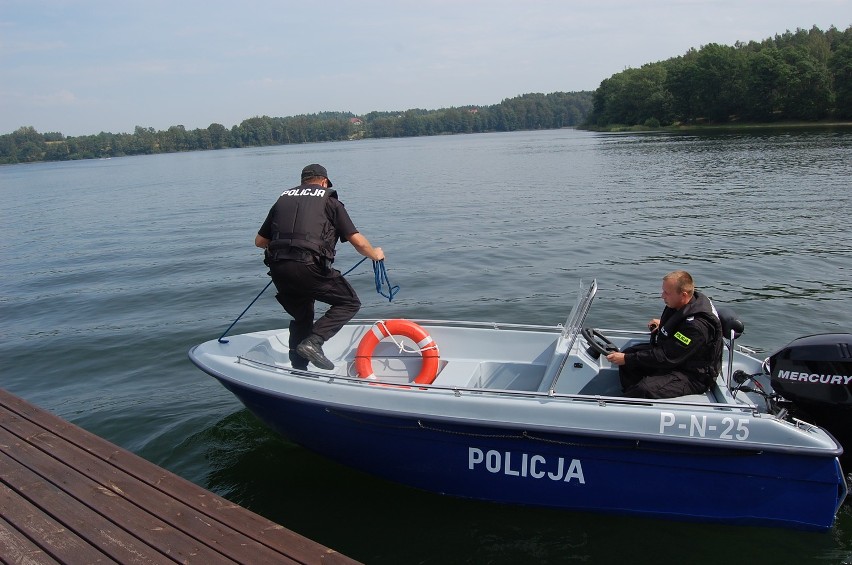 Kajakarz tonął na jeziorze Jeleń. WOPR pomógł