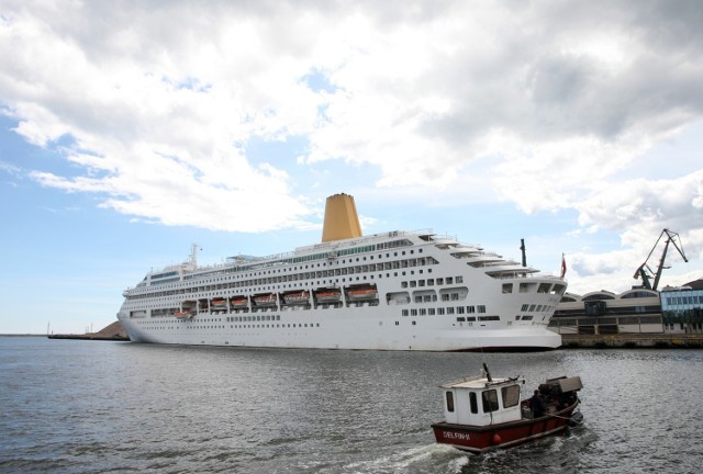 MV Oriana w gdyńskim porcie