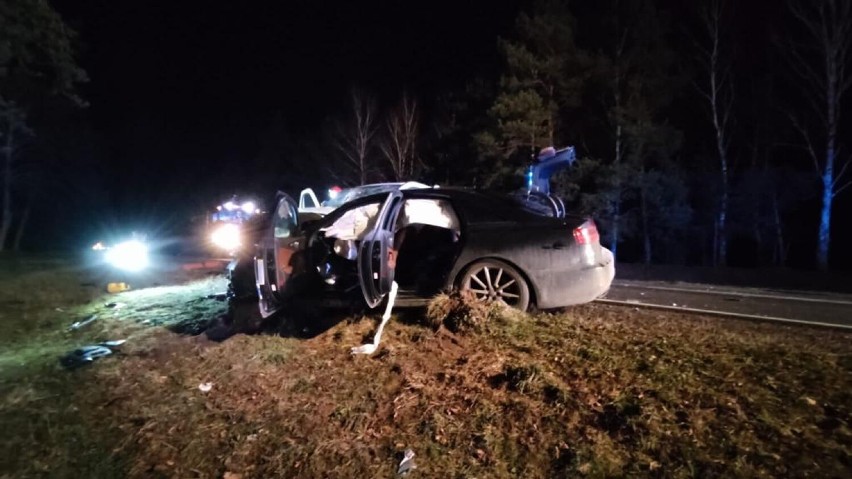 Deniski. Wypadek śmiertelny i siedem osób rannych na DK 19 na trasie Białystok - Bielsk Podlaski. Droga zablokowana, zorganizowano objazdy