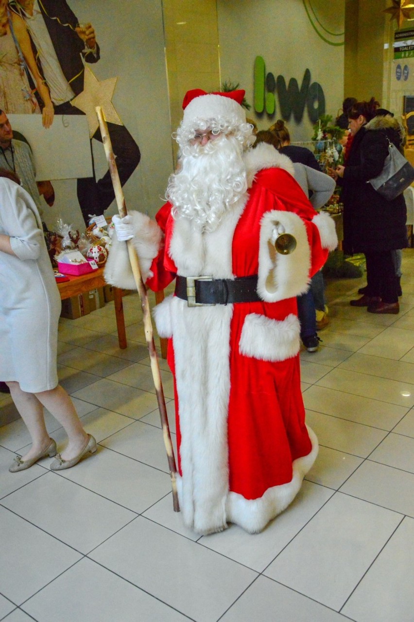 Kiermasz świąteczny WTZ. Oryginalne ozdoby do kupienia w centrum handlowym Liwa! [ZDJĘCIA]