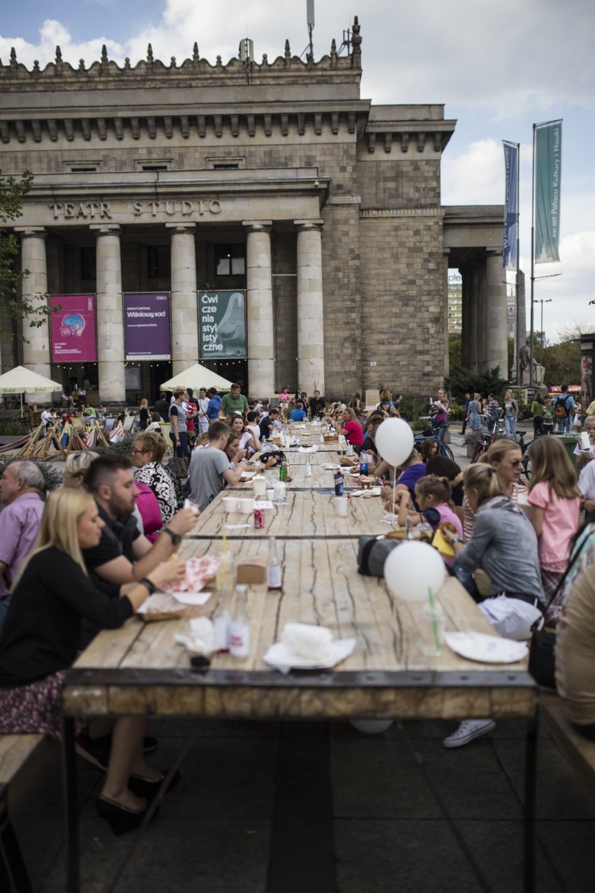 Foodtruckowa Noc Muzeów i dwa dni jedzenia pod Pałacem Kultury!  Plac Defilad, 20-21.05