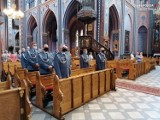 Uroczysta msza św. w intencji dąbrowskich policjantów w sanktuarium NMP Anielskiej 
