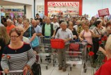 Centrum Handlowe Pogoria Auchan: tłumy na otwarciu Auchana w Dąbrowie Górniczej [ZDJĘCIA]