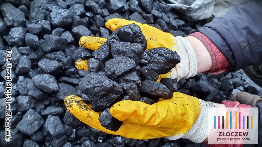 Węgiel w preferencyjnych cenach dotarł do gminy Złoczew. Jakie zasady dystrybucji? FOTO