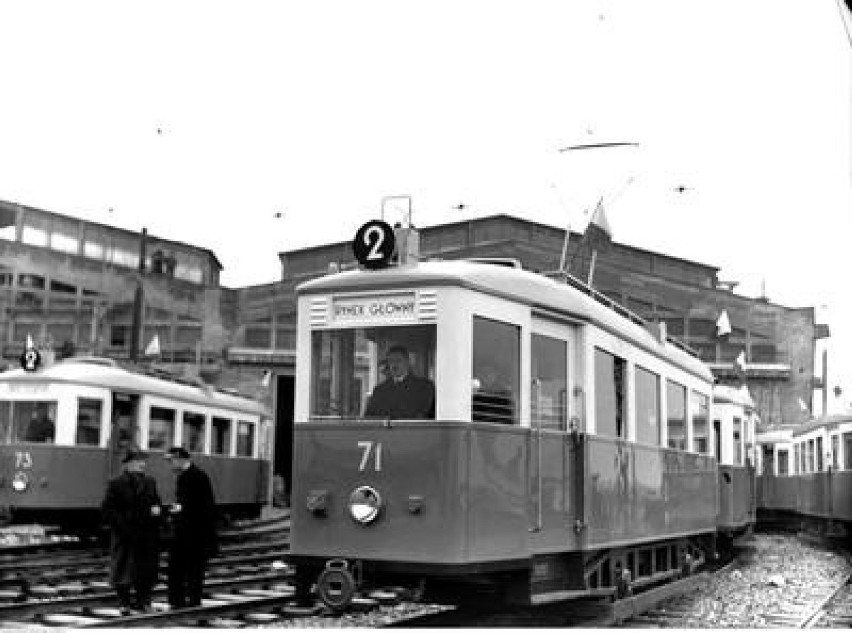 Prezentacja tramwajów w zajezdni tramwajowej w Krakowie...