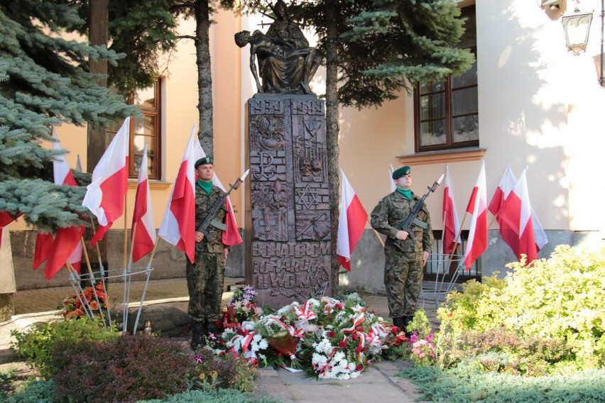Obchody 73. rocznicy Powstania Warszawskiego zorganizowano...