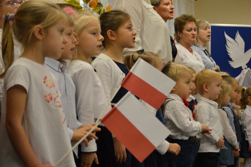 100 lat Niepodległości: Przedszkole nr 5 w Skierniewicach [ZDJĘCIA]
