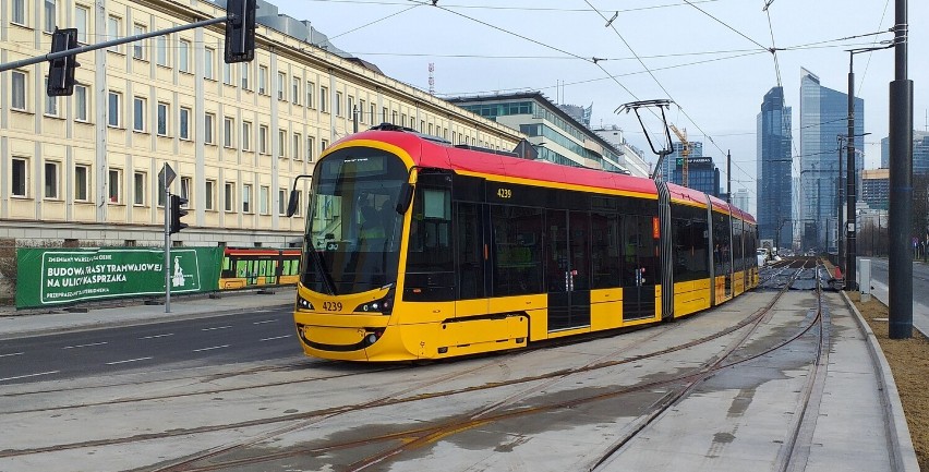 Tramwaje wracają na ul. Kasprzaka w Warszawie. Linia nr 78 zawiezie pasażerów do dwóch stacji metra