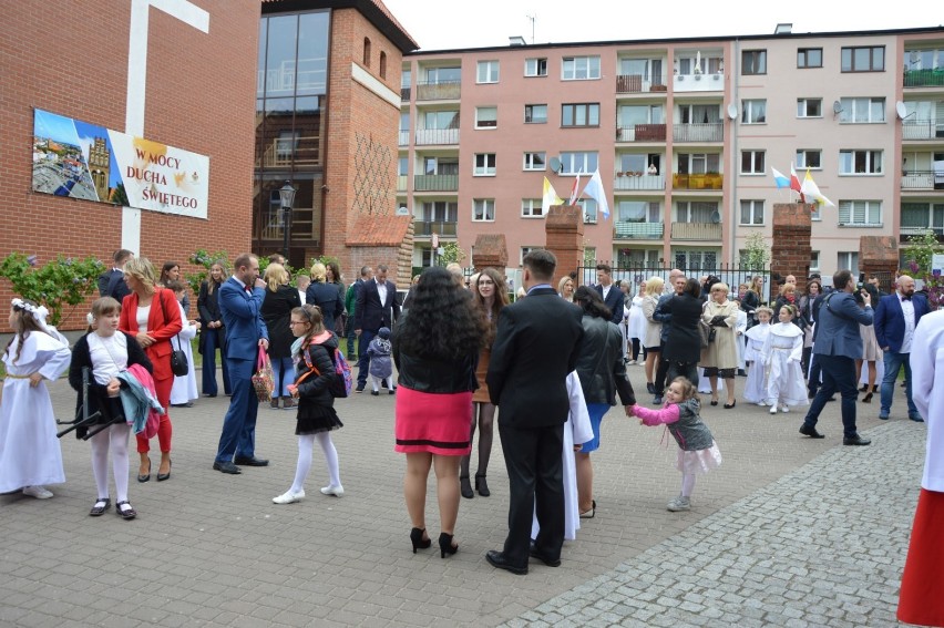 Pierwsza Komunia Święta w Sanktuarium św. Jakuba Ap. w Lęborku 2019. Te dzieci obchodzą rocznicę