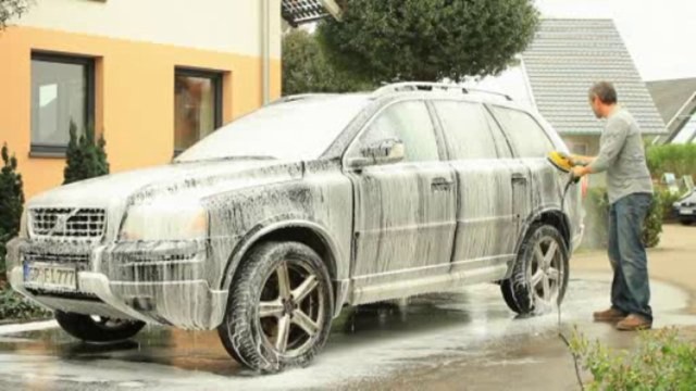 Dolsk: burmistrz zakazuje podlewania i mycia aut. Z powodu suszy