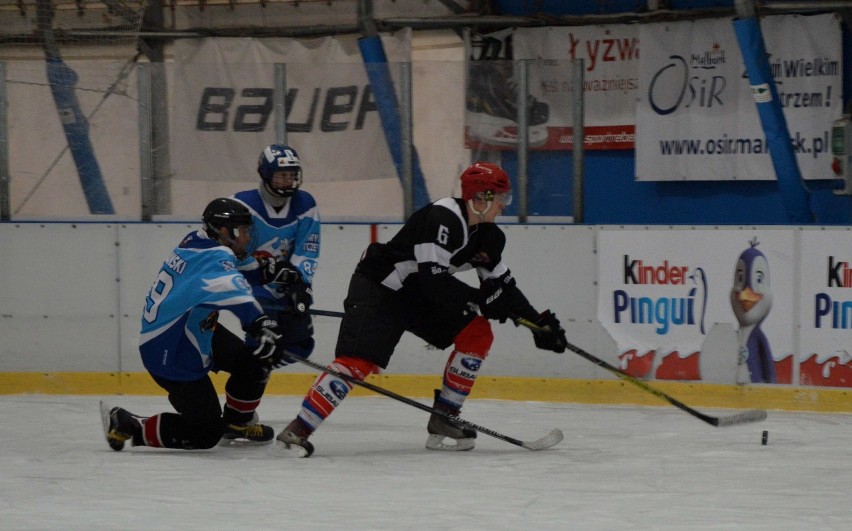 Malbork. Rozpoczął się nowy sezon w Regionalnej Lidze Hokeja na Lodzie. Punkt Bombersów na inaugurację
