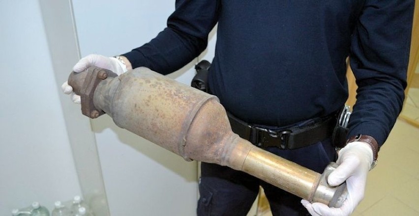 Sycowscy policjanci udaremnili próbę kradzieży katalizatora spalin na ulicy Matejki