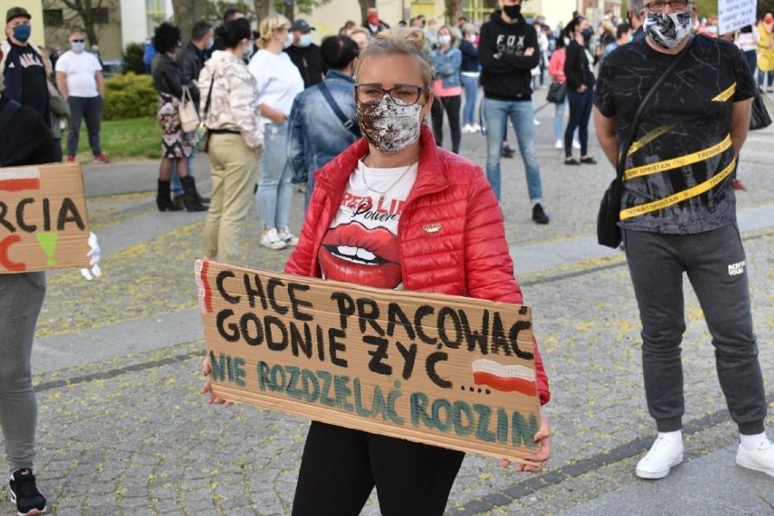 Protest pracowników transgranicznych i ich rodzin w Gubinie...