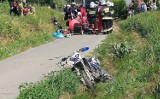 Wypadek z udziałem dwóch motocykli w Siemiechowie. W akcji był helikopter LPR [ZDJECIA]