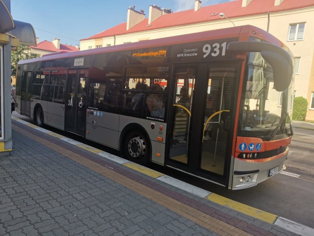 To w tym autobusie zamiast klimatyzacji działało ogrzewanie.