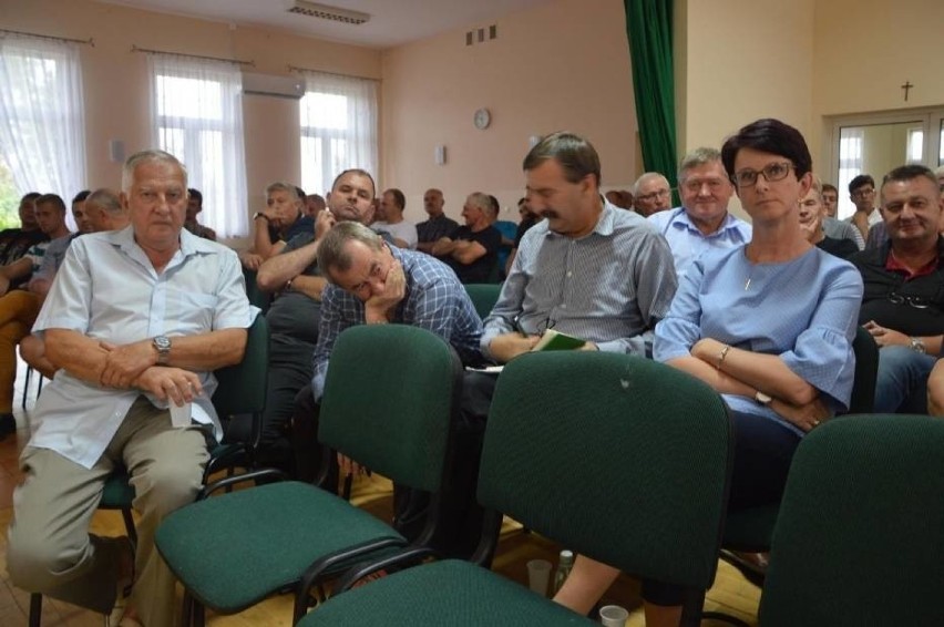 Rolniczy protest w Łowickiem. Hodowcy trzody chlewnej wyjadą na DK nr 92 [ZDJĘCIA]