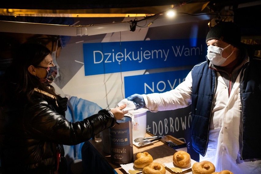 Kraków. Słynna niebieska nyska "spod hali" zamieniła się w... w dobrowóz