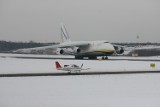 Rusłan An-124 na lotnisku w Łodzi [ZDJĘCIA, FILM]