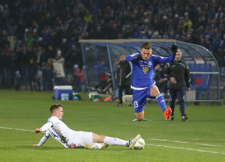 Ruch Chorzów 0:5 Lech Poznań. Niebiescy rozgromieni u siebie [ZDJĘCIA]