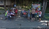 Oto moda na ulicach Przyjezierza. Stylizacje turystów na zdjęciach Google Street View!
