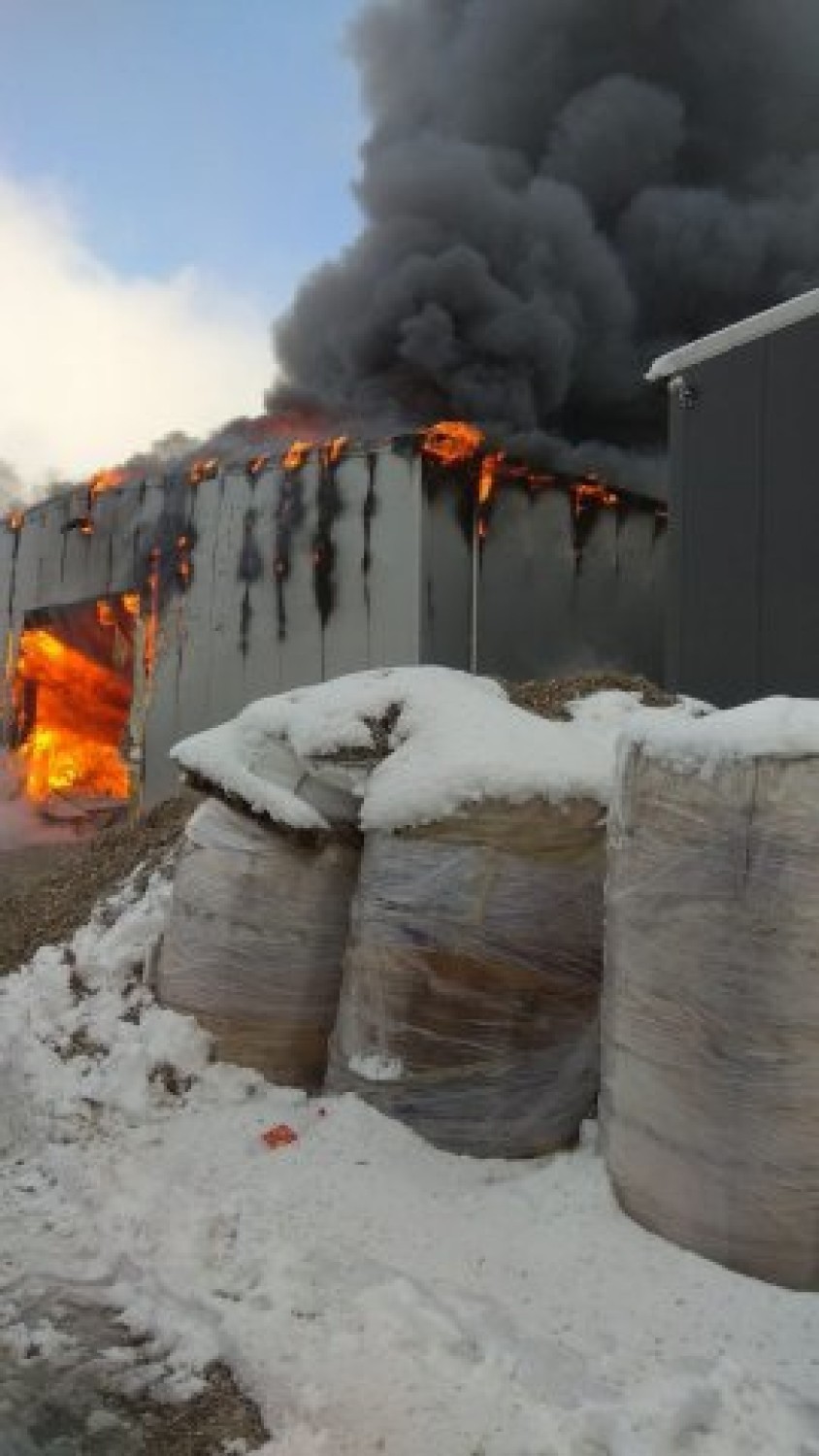 Pożar hali firmy Makpol w Lublińcu 5-6 lutego 2019.
