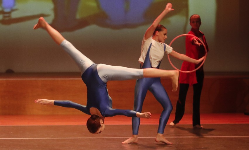 Zobacz zdjęcia ze spektaklu tanecznego "Złoty kluczyk" Studia Baletowego im. Laili Arifuliny