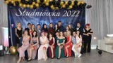 Taki bal się zdarza raz. Studniówka 2022 IV Liceum Ogólnokształcącego w Chełmie. Zobacz zdjęcia i wideo