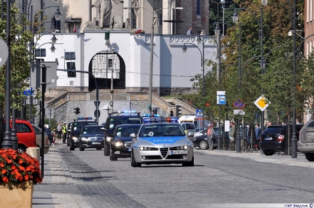 Najwięcej wiernych uczestniczyło w niedzielnych obchodach prawosławnego Święta Przemienienia Pańskiego na Św. Górze Grabarce.

Miniony weekend był historycznym wydarzeniem dla kościoła prawosławnego i katolickiego z uwagi na wizytę Jego Świątobliwości Świątobliwego Cyryla I Patriarchy Moskwy i Wszechrusi. To pierwszy zwierzchnik rosyjskiej Cerkwi prawosławnej, który odwiedził nasz kraj.