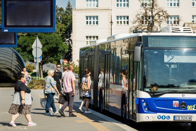 W związku z przebudową drogi powiatowej na odcinku Gądecz - Włóki autobusy linii 97 pojadą inaczej. Szczegóły w artykule.