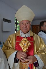 Dziś sanktuarium w Sianowie otrzymało relikwie św. Jana Pawła II