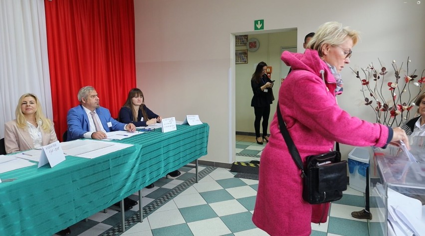 Wybory parlamentarne w Lęborku. W sobotę doszło do incydentu wyborczego