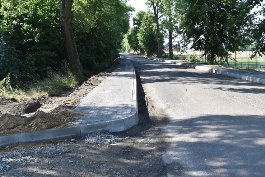 Trwa drugi etap przebudowy drogi z Siekierczyna do Nowej Karczmy