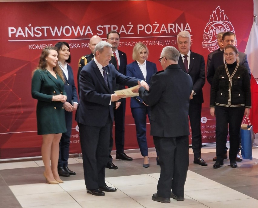 Chełm. Uroczyste wręczenie promes dla Ochotniczych Straży Pożarnych z regionu. Zobacz zdjęcia