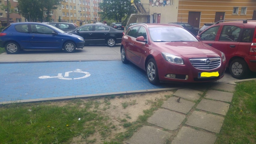 "Mistrzowie" parkowania w Słupsku. Wasza galeria!