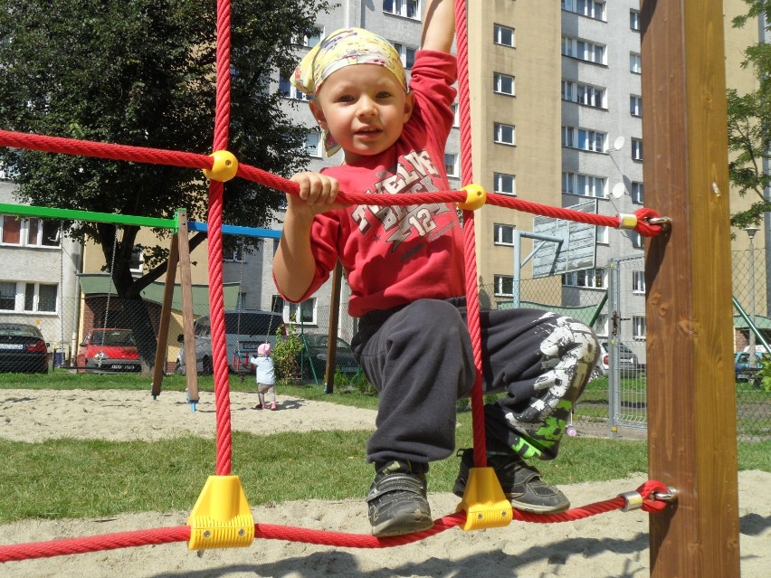 Plac zabaw na Pomnikowej w Raciborzu zrobili mieszkańcy