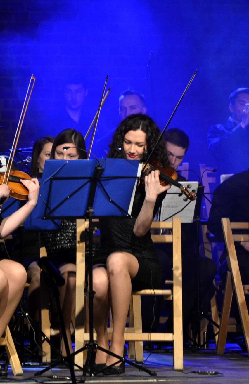 Muzycy z Białorusi zagrali i zaśpiewali w Karwanie [ZDJĘCIA]. Następny koncert w kościele zamkowym!