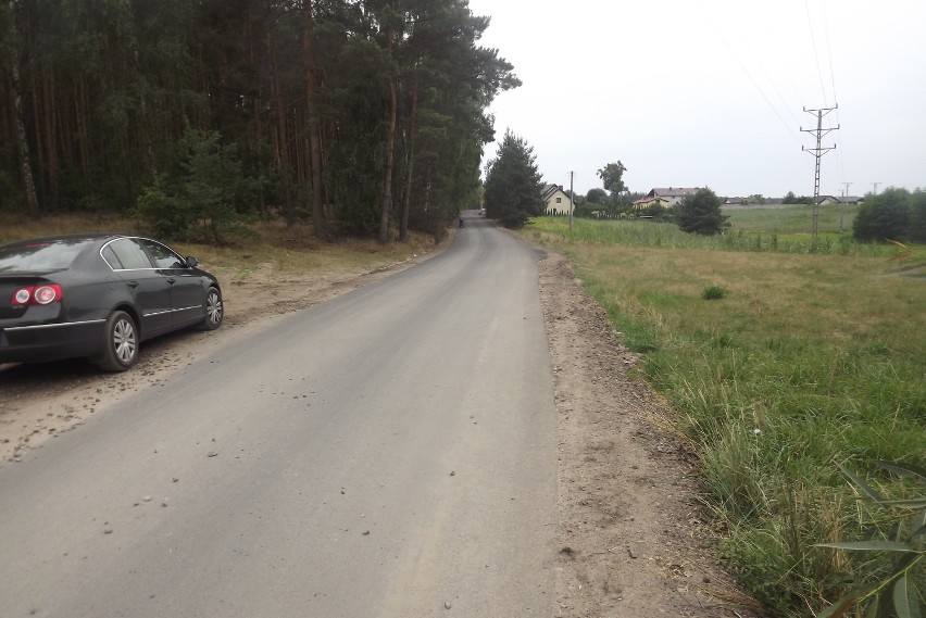 Nowy odcinek drogi asfaltowej w miejscowości Zaręba w sołectwie Paliwodzizna