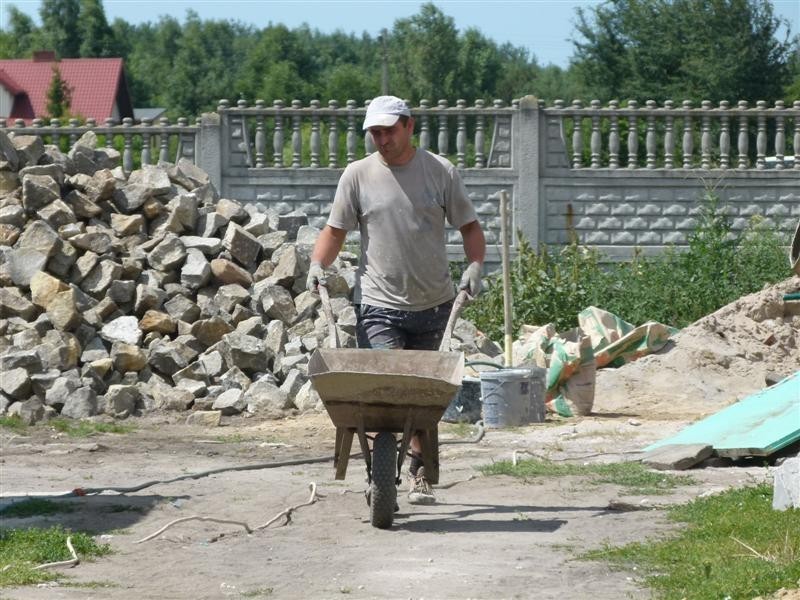 Remont targowiska w Zduńskiej Woli rozpoczął się od...