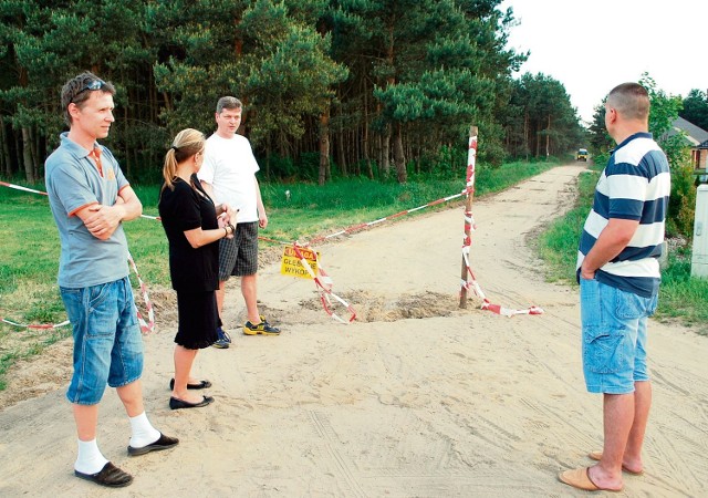 Kierowcy szukający skrótów błądzą po osiedlach do tego stopnia, że jeżdżą nawet po drogach pieszo-rowerowych