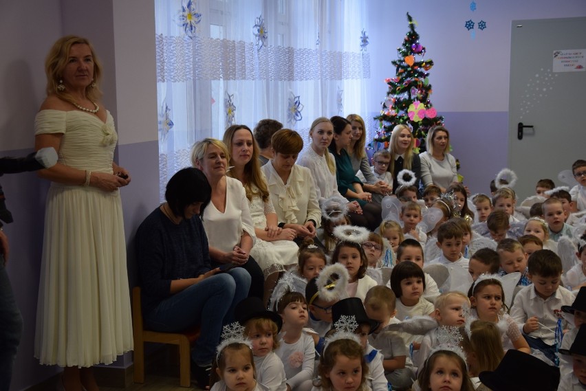 Przedszkolaki włączyły się w "Aniołkowe granie" i zrobiły paczki podopiecznym domu dziecka (zdjęcia) 