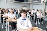 Egzamin ósmoklasisty 2022 z matematyki - odpowiedzi i arkusze CKE. Młodzi białostoczanie mierzyli się z królową nauk (25.05.2022) (zdjęcia)