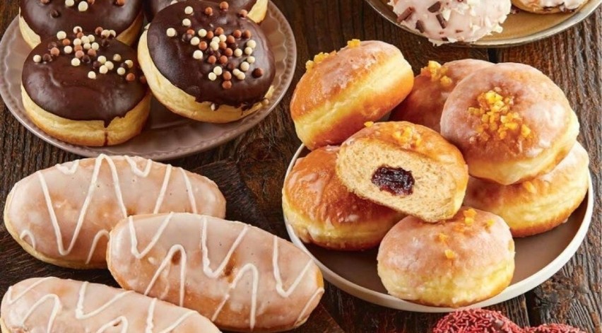 Pączki - wybrane smaki (65 g): 1,49 zł (1,00 zł przy zakupie...