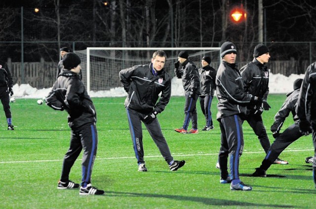 Piłkarze ŁKS trenowali na sztucznej murawie.