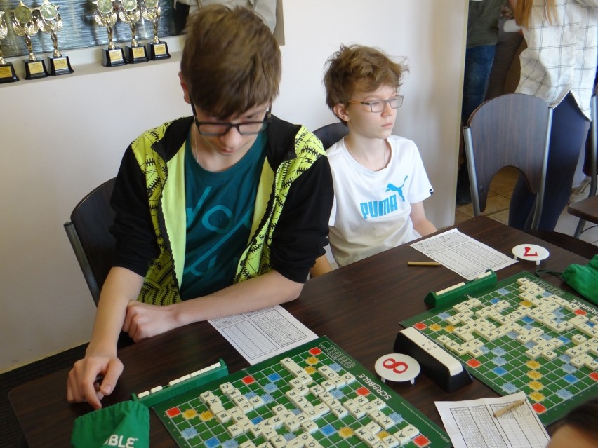 Radomsko: III Mistrzostwa Radomszczańskich Szkół w scrabble. Wyniki klas VII-VIIII [ZDJĘCIA, FILM]