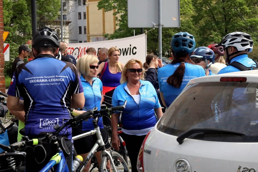 Legnica: Rajd rowerowy do Bieniowic, wyjechało ponad sto osób, zobaczcie zdjęcia