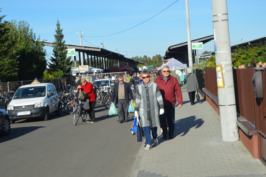 Takie są ceny na rynku przy Mickiewicza w Zduńskiej Woli – 1...